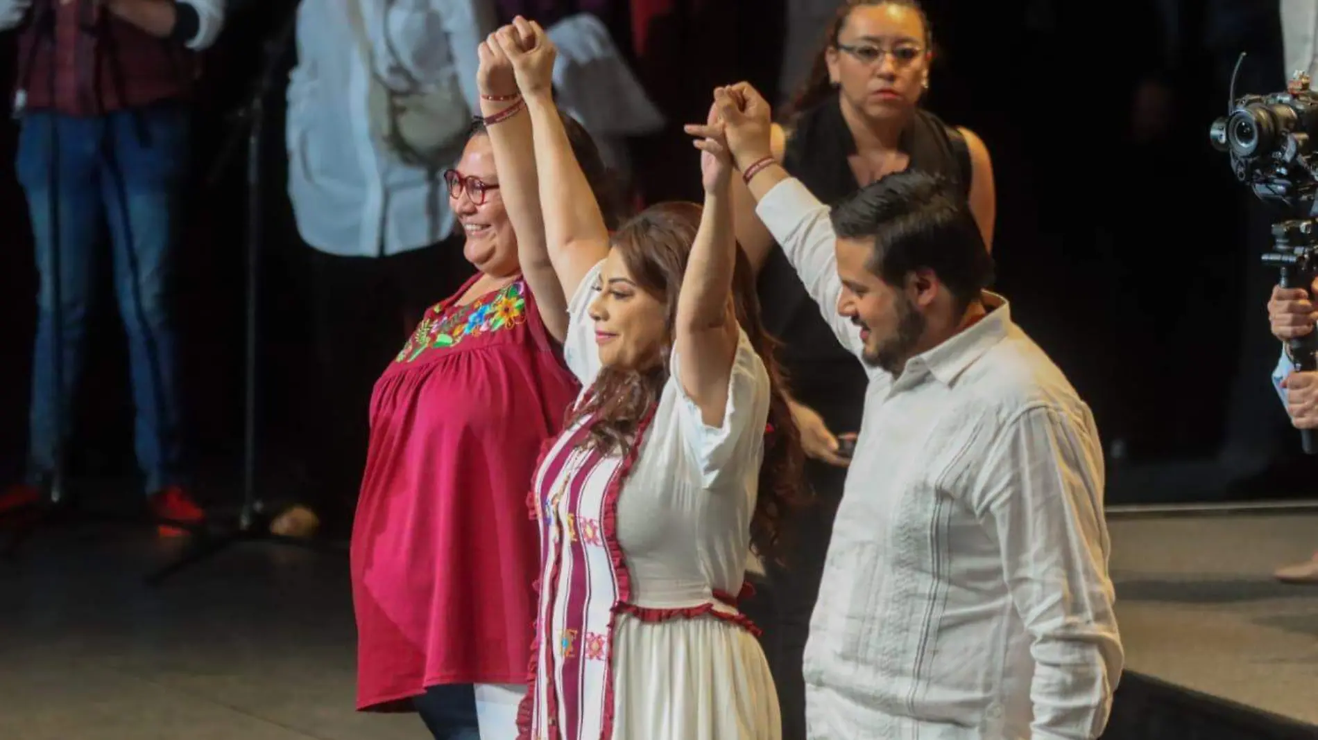 Clara Brugada presentó sus propuestas de gobierno ante un Auditorio Nacional lleno